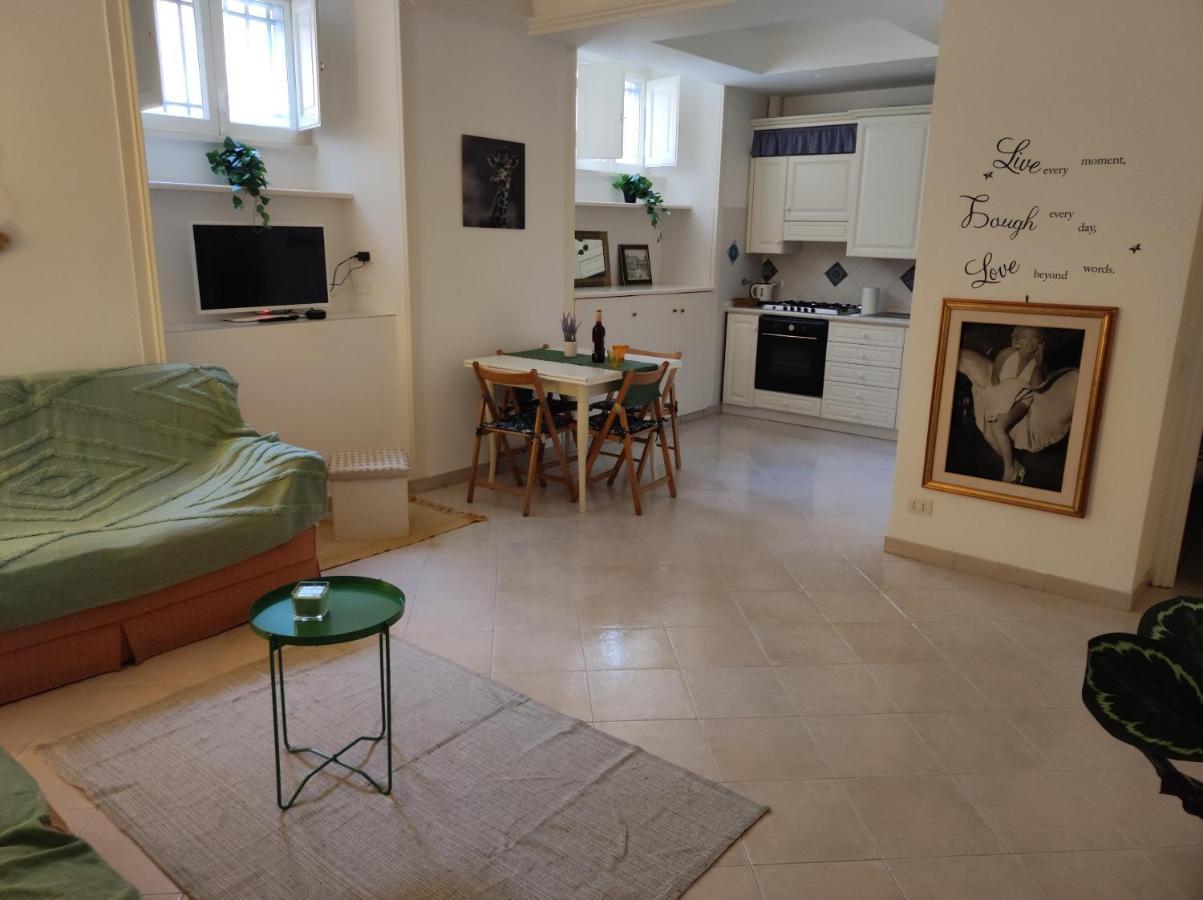 Appartement House For Families And Friends à Rome Extérieur photo